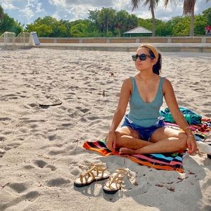 Meet your Posher, Carolina